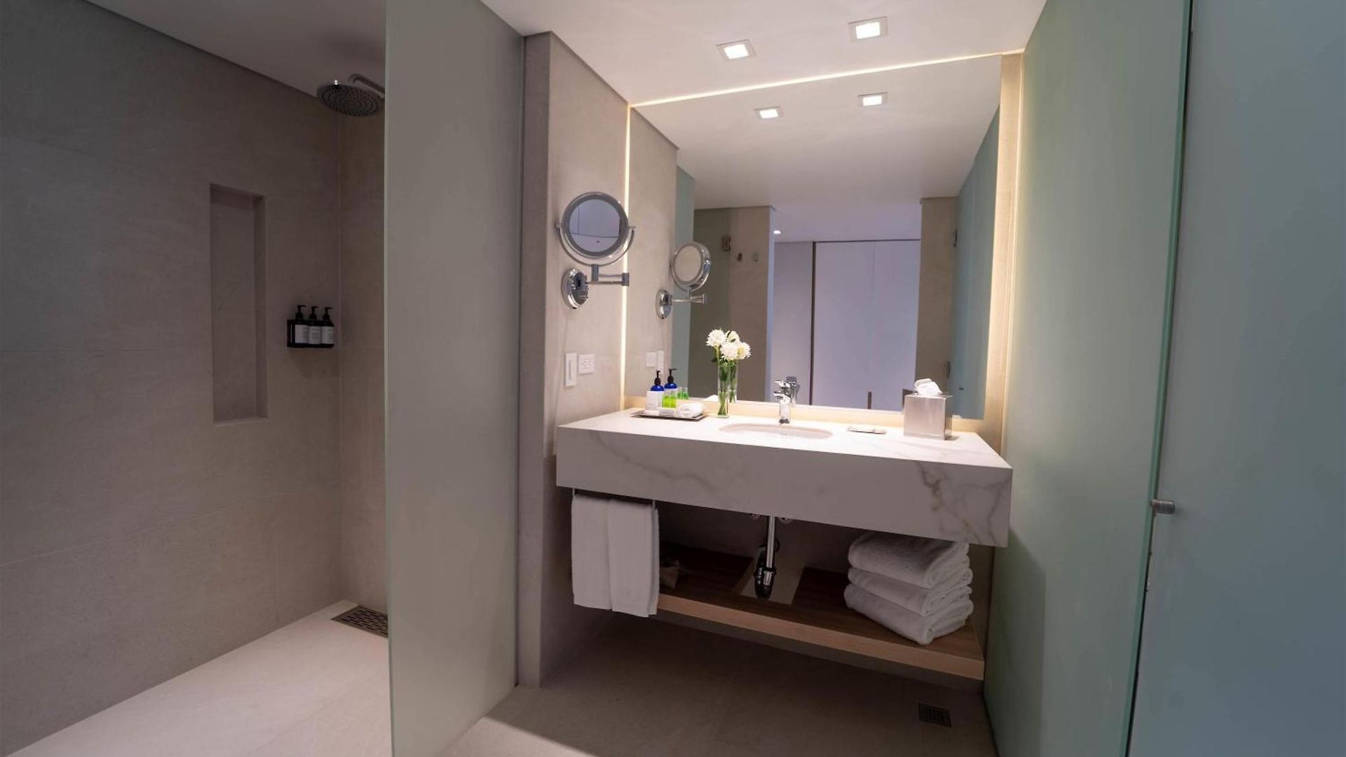 Hilton Resort 4*