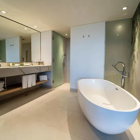 Hilton 4*