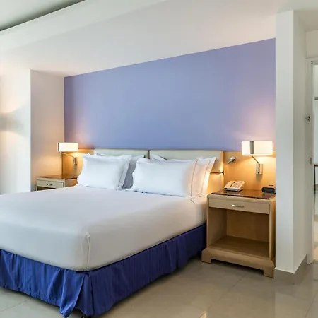Hilton 4*
