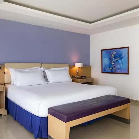 Hilton Resort 4*