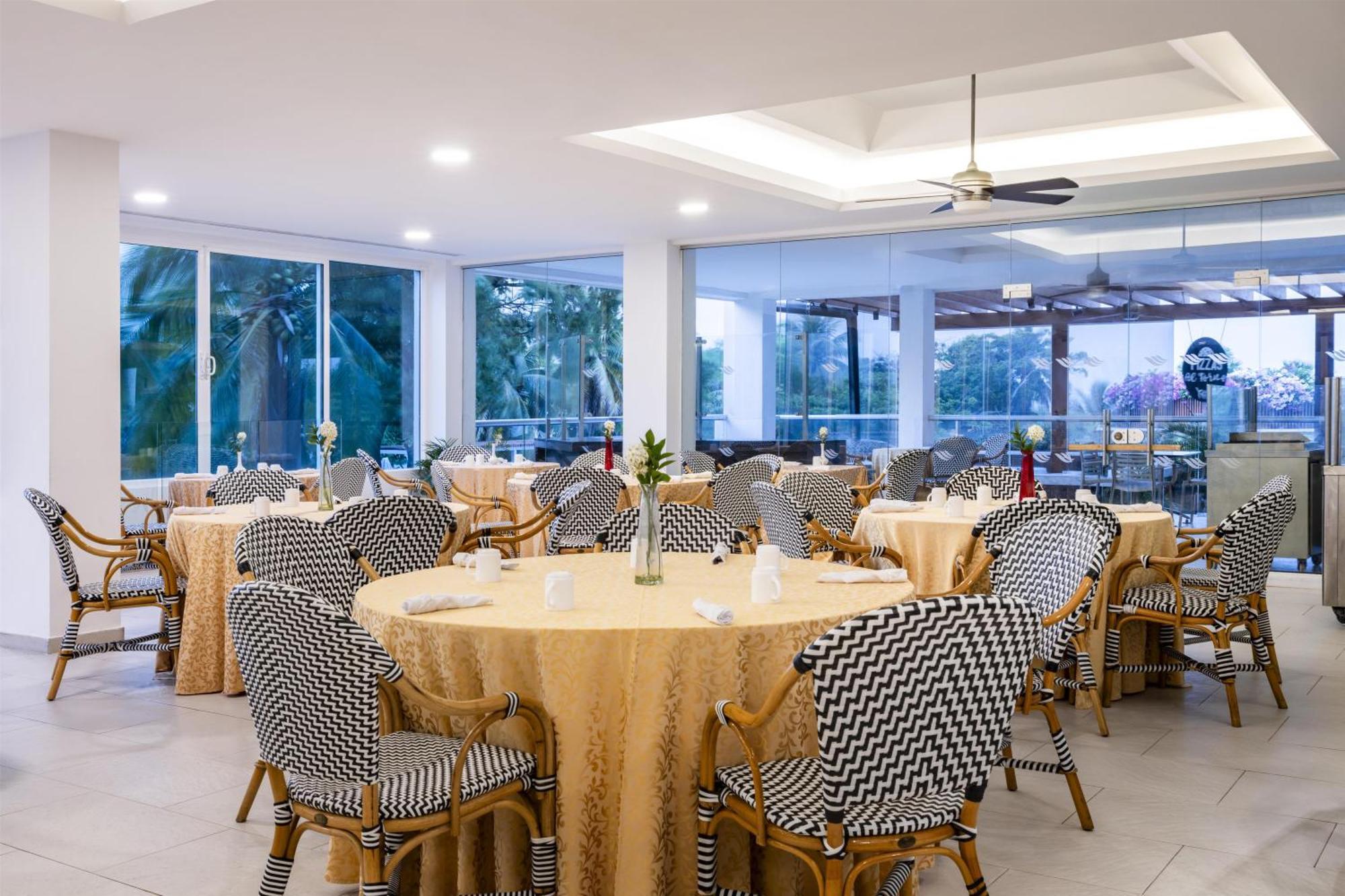Hilton Resort 4*